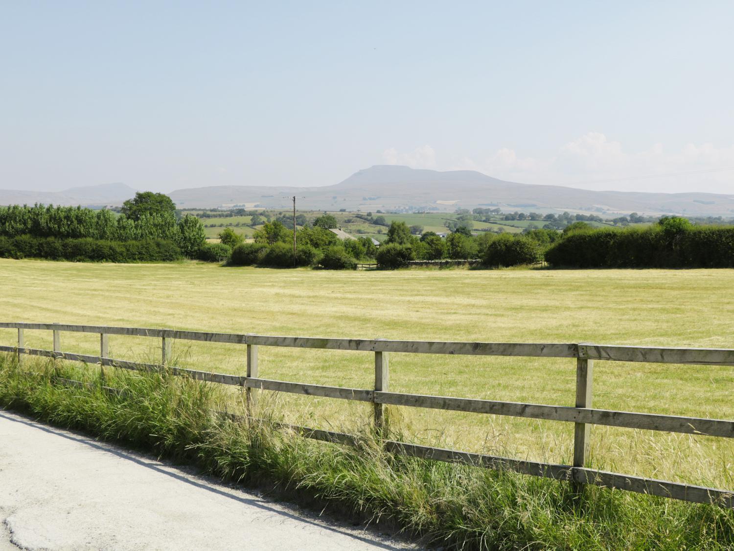 Mill Dam Farm Cottage Bentham Εξωτερικό φωτογραφία